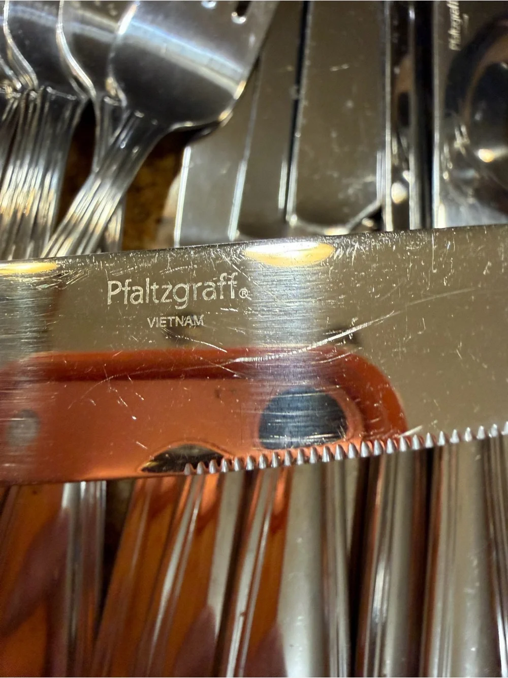 Linden 40 Flatware Set, Service for 8, Stainless Steel.